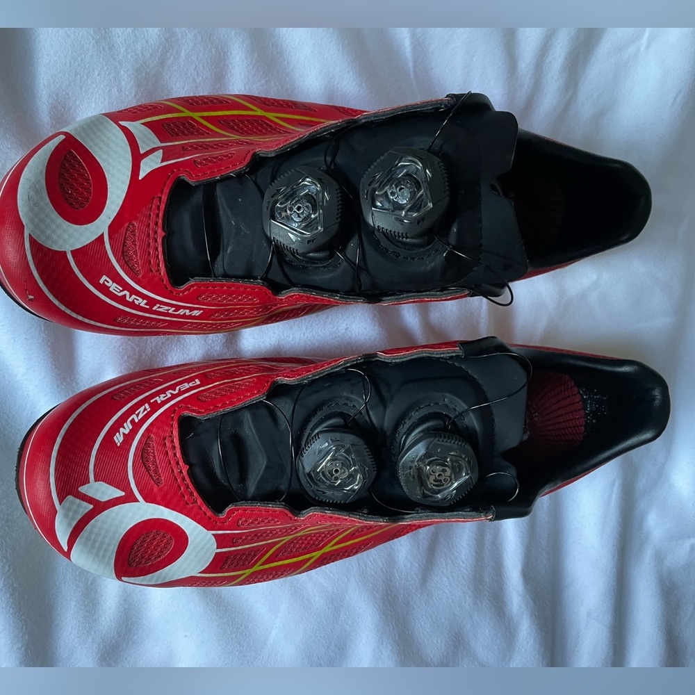 Pearl Izumi Pro Leader III cycling shoes size 7 men’s / 9 women’s / 41.5 EU